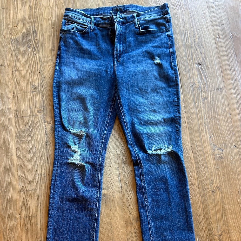 MOTHER Mid Rise Dazzler Ankle Fray - Size 31